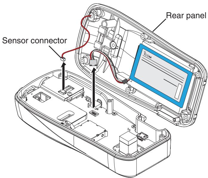 ICOM IC-M25EURO - Removing the old battery pack - 2