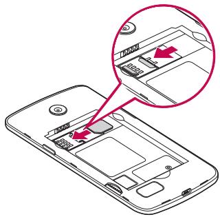 LG OPTIMUS ONE P500 - Wkladanie karty SIM lub USIM i baterii - 2