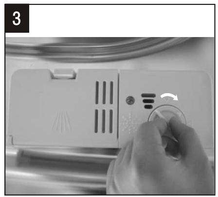 CANDY CDIN2L350PB47 - Quand faut-il rajouter du liquide de rinceage - 4