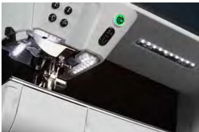 BERNINA 335 - Eclairage LED - 1