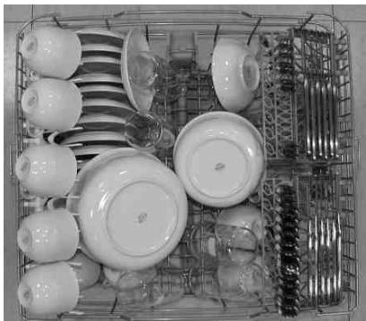 TEKA DW1 605 FI - LOADING THE UPPER BASKET - 4
