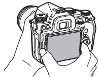 PENTAX KP - Réglage de l'angle de l'écran - 1