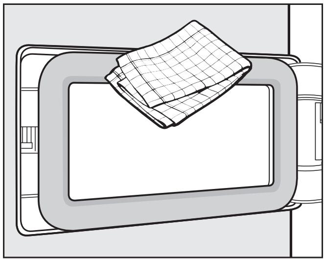 MIELE T 7950 WP - Cleaning the fine filter - 1