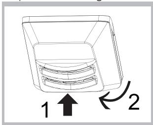 HOTPOINT BCB 7030 AAA F C O3 - Substituição da lâmpada * - 1