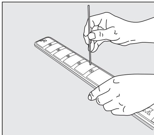 MIELE G 5210 U - Cleaning the spray arms - 1