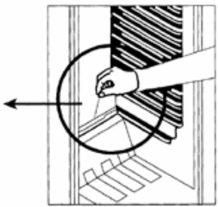 CDA FW321 - Defrosting the fridge - 2