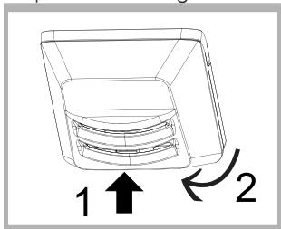 INDESIT LI8S1EW  -  LI8S2EK - Substituição da lâmpada * - 1