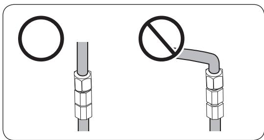 SAMSUNG RS6GA8521B1 - De waterfilterslang aansluiten op de waterleiding - 6