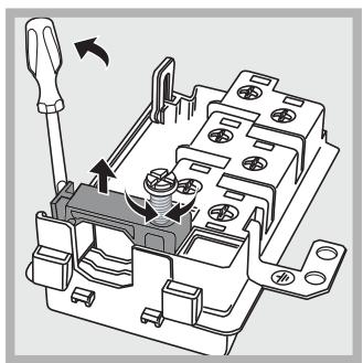 HOTPOINT UTQ89EPHAICES - Montage du câble d'alimentation - 2