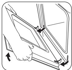 ZANUSSI ZOB22601BK - Nettoyage de la porte du four - 3