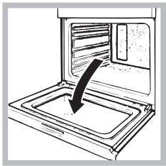 HOTPOINT OK89ED20XHA - Cleaning the oven door - 1