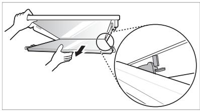 LG GCD5711PS  -  GCD5711PS - Refitting the Crisper Cover - 1