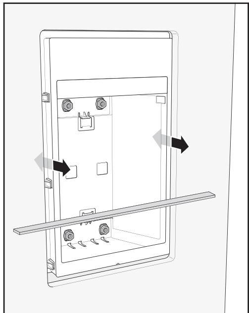 MIELE F 2672 VI - Aligning the Ice/Water dispenser - 3