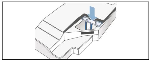 BOSCH WTW874H3 - Cleaning the filter in the condensate container - 3