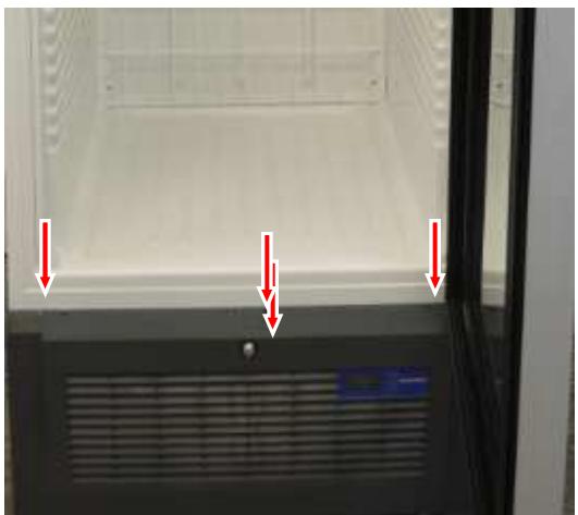 LIEBHERR FDv 4613 - Plinth panel: - 1