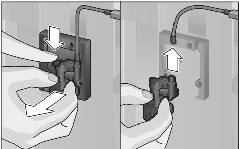 BOSCH CTL836EC6 - Cleaning the milk system manually Take the milk system apart to clean it: - 1