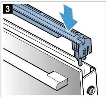NEFF C17MR02N0B - Enlever le recouvrement de la porte - 3