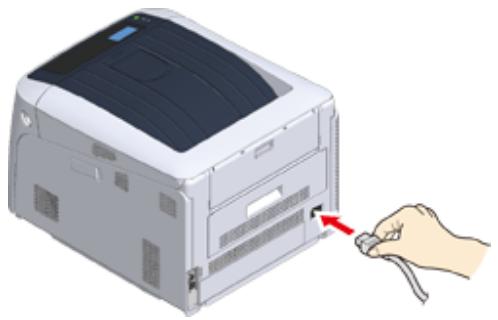 OKI C834DNW - Connexion du code d'alimentation - 1