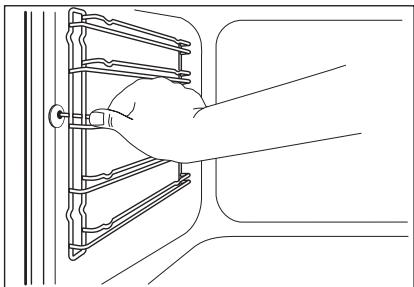 AEG-ELECTROLUX CIS6679BPW - Retrait des supports de gradins - 2
