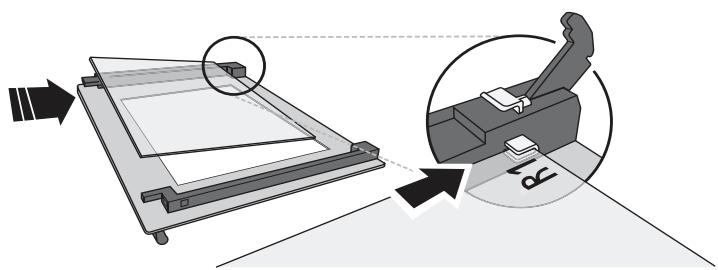 PRIVILEG PBWR6 OP8V2 IN - CLICK &amp; CLEAN - CLEANING THE GLASS - 3