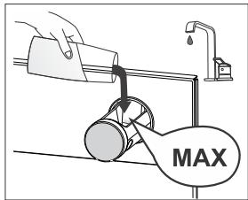 HISENSE BSA66334 - Remplissage du réservoir d'eau - 2