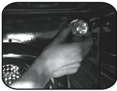 ROSIERES RFC3O5871PN - CHANGING THE BULB - 1