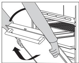 HISENSE HI65222BB - Démontage et remontage de la porte du FOUR (selon le modèle) - 4