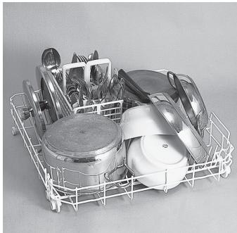 CANDY CELDIMN4D622PB - Using the lower basket - 1