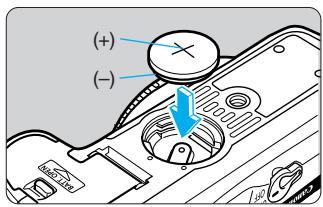 CANON EOS 10D - Retirez l'ancienne pile. - 1
