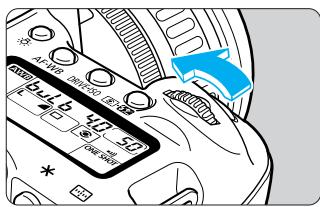 CANON EOS 10D - Positionnez la molette de selection des modes sur < M> - 1