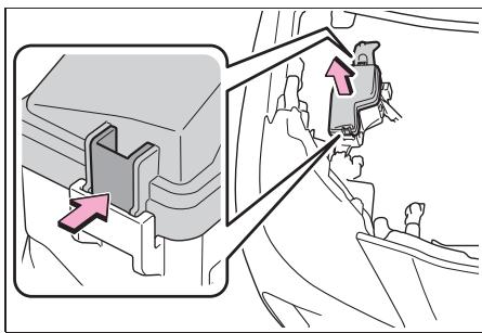 TOYOTA YARIS CROSS - Vérification et remplacement des fusibles - 1