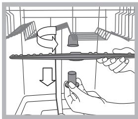 INDESIT DIF 14B1  -  DIF 14B1 EU - Cleaning the sprayer arms - 1