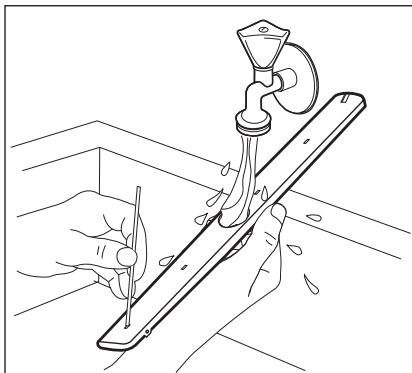 ELECTROLUX EEZ69300L - Nettoyage du bras d'aspersion de plafond - 3