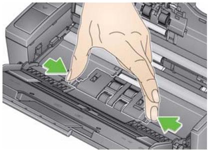 KODAK SCANMATE I940 - IMPORTANT : Avant desteroler le capot du module d'alimentation, les pattes doivent etre dirigees vers le bas. - 2