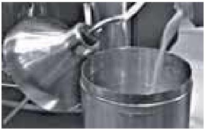 KRUPS BEAN TO CUP EA8258 - Verwendung des Auto-Cappuccino Set (optional) - 4