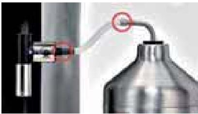 KRUPS BEAN TO CUP EA8258 - Gebruik van het auto-cappuccino accessoire (optioneel) - 6