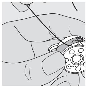 BERNINA B335 - Mise en place de la canette - 3
