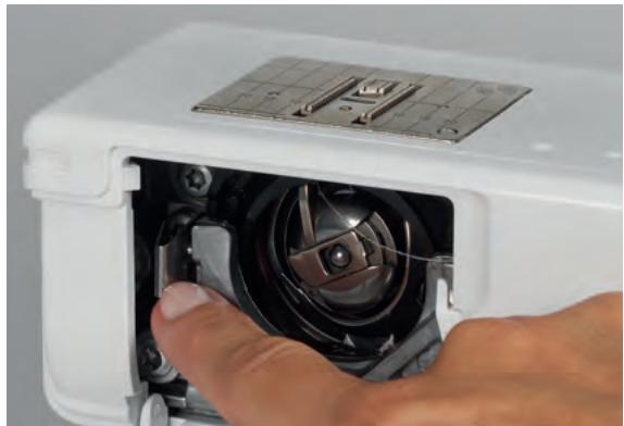 BERNINA B335 - Le monofil se déchire - 2