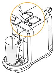 NESPRESSO CREATISTA PRO - Tilberedning av latte macchiato - 4