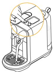 NESPRESSO CREATISTA PRO - Tilberedning av latte macchiato - 7