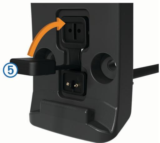 GARMIN ZUMO 310 LM - Installation des cables d'alimentation sur le support de montage pour moto - 3