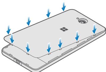 MICROSOFT LUMIA 650 - Insert the SIM and memory card - 6