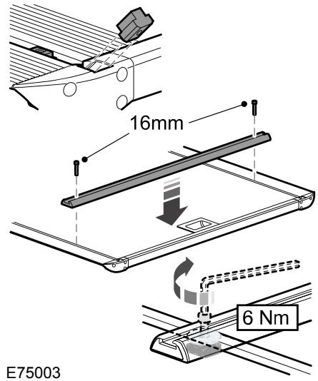 FORD GALAXY II - Installation des dispositifs de fixation du chargement - 3