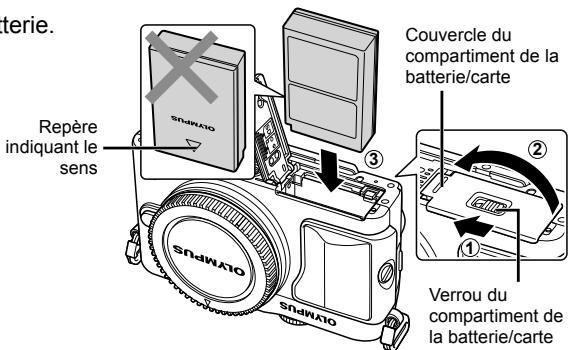 OLYMPUS E-PL6 - Insertion de la batterie. - 1