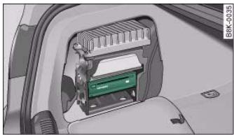 AUDI A5 - Side storage compartment - 3