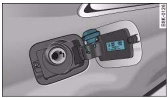 AUDI A5 - Filling the tank - 2