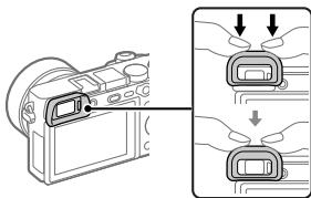 SONY A6500 - Applicazione/rimozione della conchiglia oculare - 1