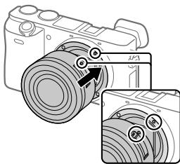 SONY A6500 - Punto 3: Montaggio di un obiettivo - 2
