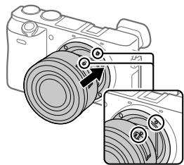 SONY A6500 - Monter objektiv ved at rette de to hvide indeksmærker (monteringsindeks) pa objektivet og kameraet ind after hinanden. - 1