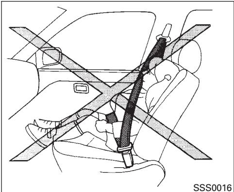 NISSAN TITAN - AVERTISSEMENT - 1